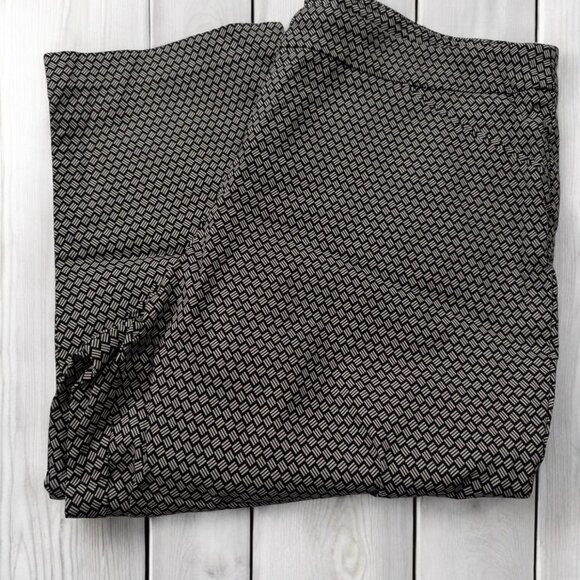 NWOT Time And Tru Womens XXL Black & White Pull-On Capris Cropped Pants STretch - Picture 1 of 9